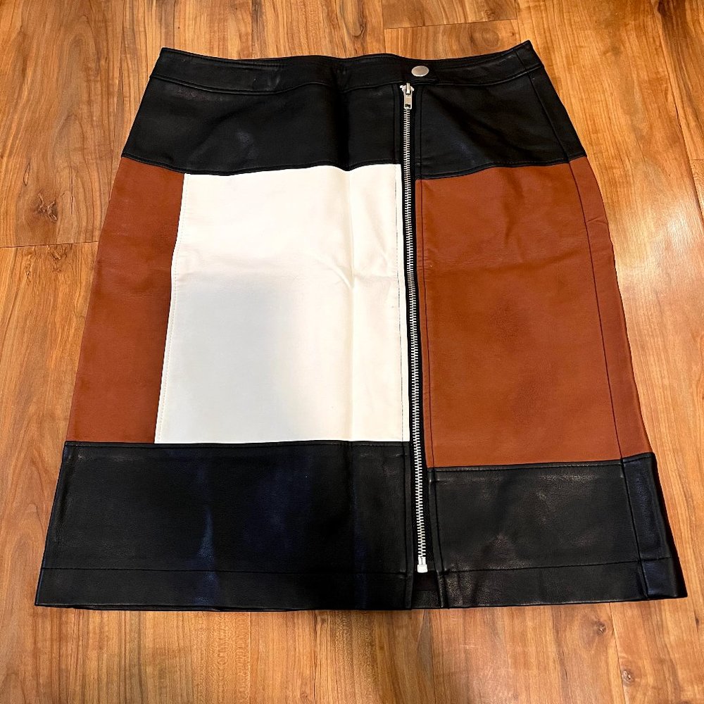 FAUX LEATHER COLORBLOCK SKIRT